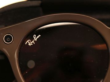 Meta prepara óculos de realidade aumentada no estilo Ray-Ban Smart Glasses