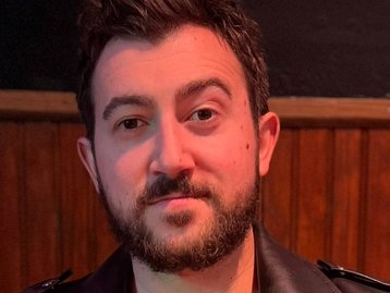 Perfil do ator de Todo Mundo Odeia o Chris explode no Instagram graças a brasileiros