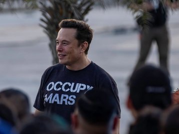 Musk diz que saberia se vida alienígena existisse; entenda