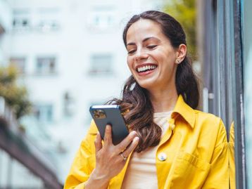 Galaxy A34, Razr 40, iPhone 14 Plus e outros smartphones com até R$ 1000 de desconto no Ponto