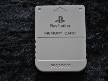 6 curiosidades sobre o Memory Card, o clássico acessório do PS1 e PS2
