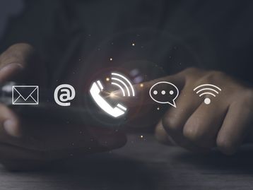 Novos recursos de acessibilidade do Android permitem usar o celular sem as mãos