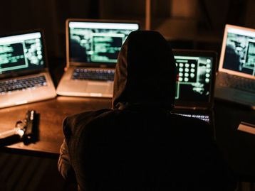 Homem acusado de vender R$ 510 milhões em drogas na dark web é preso nos EUA