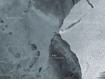 Iceberg gigante se separa de plataforma da Antártica e flutua livre no mar