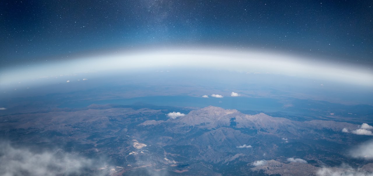 Turbulência espacial: as leis da termosfera e suas conexões inesperadas