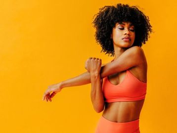 Roupa de academia, suplementos e equipamentos para treino com até 75% de desconto na Shopee; veja oportunidades