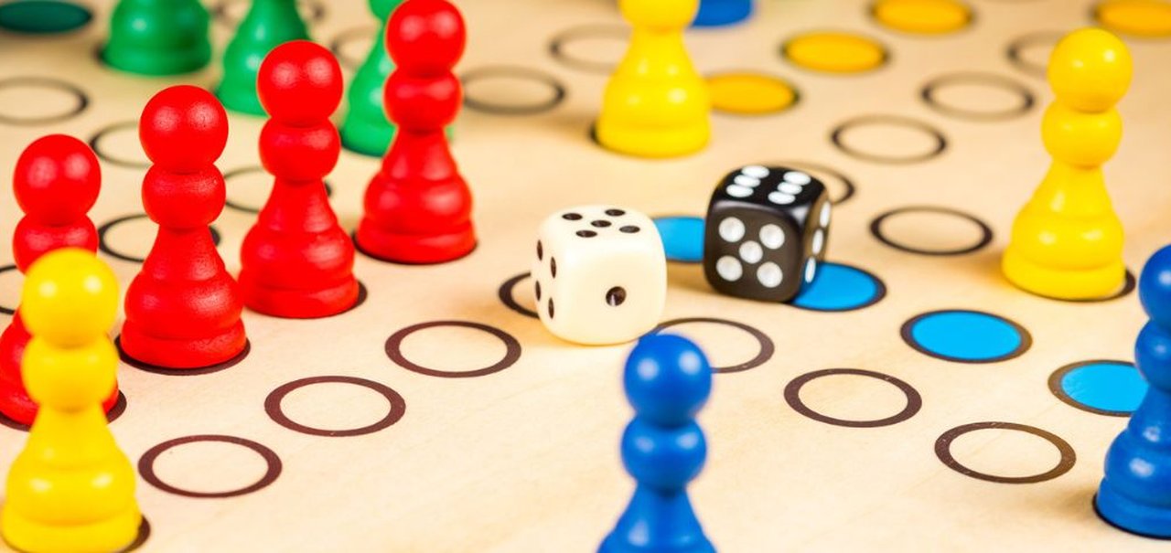 Jogo da Vida, Perfil, Detetive e mais jogos de tabuleiro e cartas a partir de R$ 10,50 na Amazon