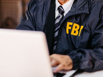 FBI leva dois dias para invadir celular de autor de atentado contra Trump