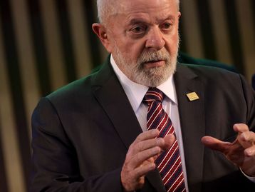 Lula diz que Big Techs lucram com ódio no país e defende taxação