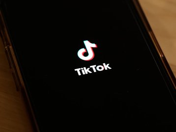 TikTok terá função que permite pesquisar músicas cantarolando e assobiando