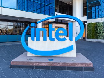Intel recebe US$ 3 bilhões dos EUA para fabricar chips no país