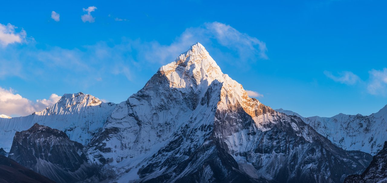 'Pirataria fluvial' pode explicar por que o Monte Everest é tão grande