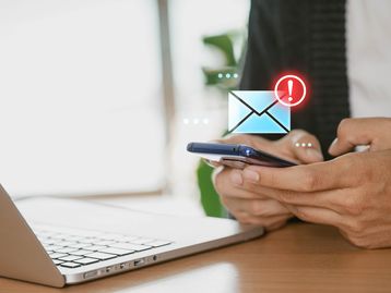 Novo golpe 'super realista' com IA usa falso email e telefone para roubar conta