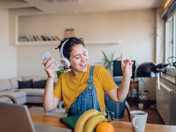 Spotify: pesquisador denuncia álbuns falsos em páginas de artistas reais