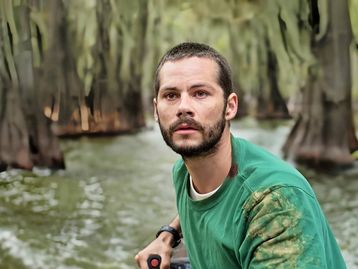 Os Horrores do Caddo Lake: Entenda a linha do tempo e o final do filme 