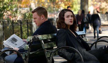 The Blacklist: Liz infiltrada entre ladras no trailer e fotos do episódio 4x11