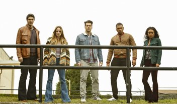 Legends of Tomorrow: aberração no passado no trailer estendido e fotos do episódio 2x09