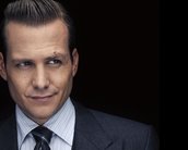 Suits: Harvey tenta reparar relação com a mãe no trailer do episódio 6x12