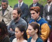 Riverdale: drive-in traz lembranças de filmes antigos e Tarantino em cena do 4º episódio