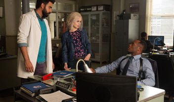 iZombie: Liv apresenta comportamento de uma adolescente em cena do episódio 3x02