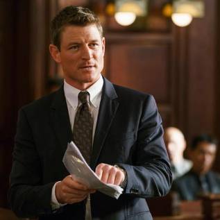 Imagem de Chicago Justice: queda de guindaste no trailer do último episódio da 1ª temporada