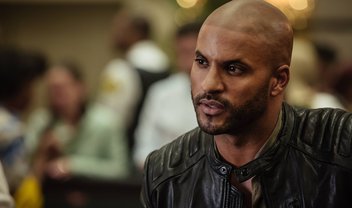 American Gods: fotos e cena do 4º episódio trazem Shadow Moon no cassino