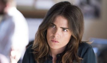 How to Get Away with Murder: Laurel pede ajuda contra pai em cena do episódio 4x03