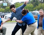 Superstore: briga entre Dina e Jonah no trailer do episódio 3x04