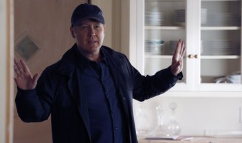 The Blacklist: oportunidade de negócio para Red no trailer e fotos do episódio 5x04