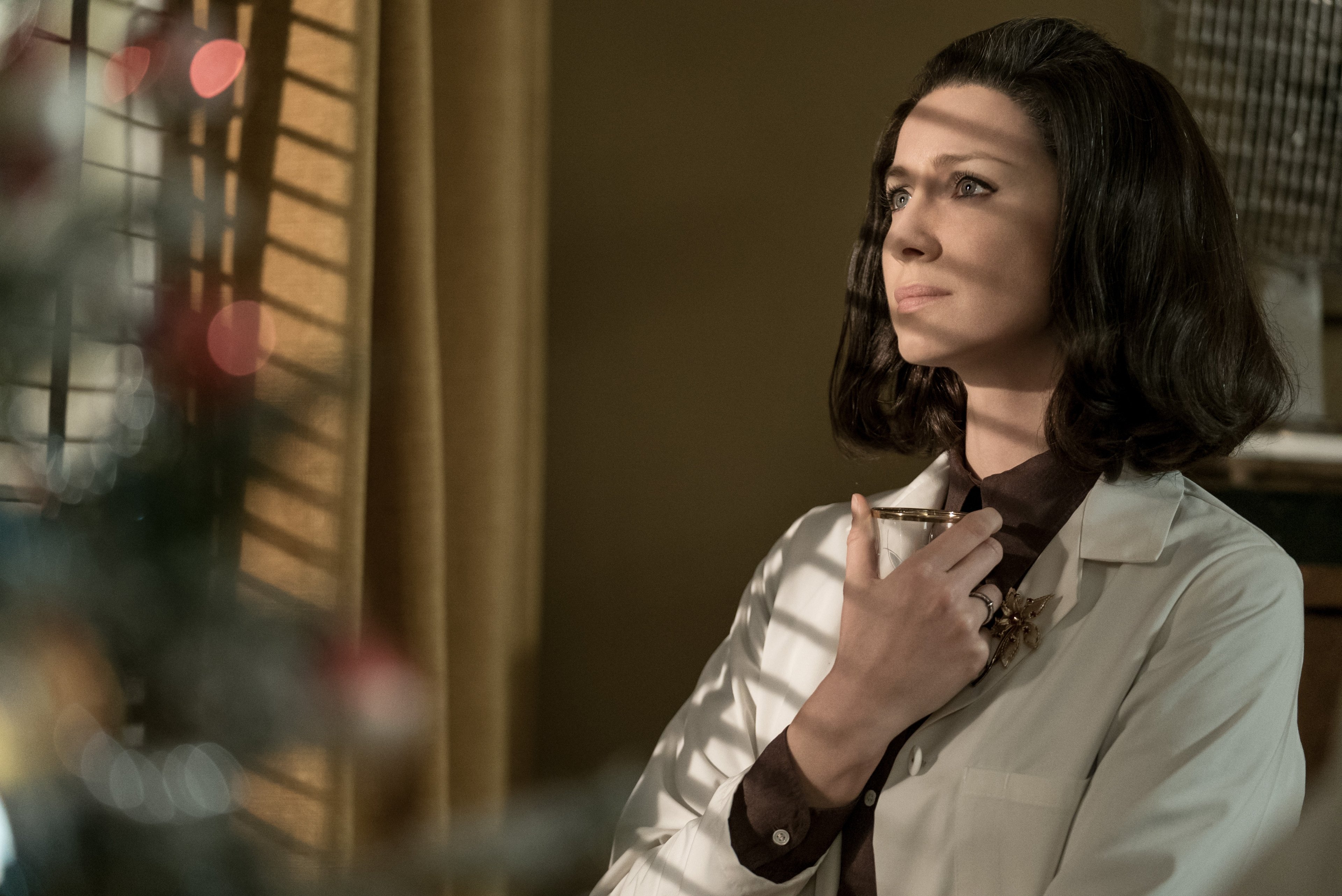 Imagem de Outlander: Claire usa conhecimentos médicos no trailer do episódio 3x07