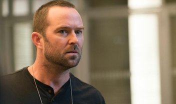 Blindspot: segredo ameaça relação de Jane e Weller no trailer do episódio 3x08