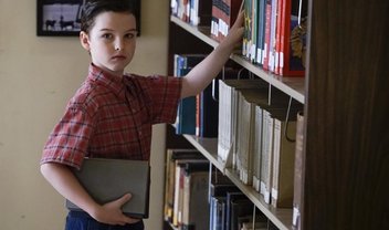 Young Sheldon dá aulas para o irmão: cenas do 9º episódio, o último do ano