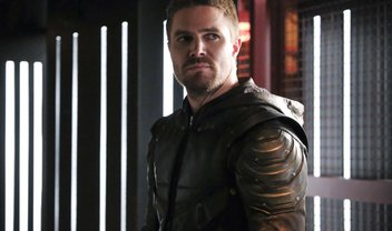 Arrow: desentendimento e luta contra Cayden James no trailer e fotos do episódio 6x12