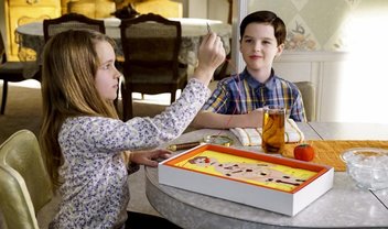 Young Sheldon: crianças sozinhas em casa no trailer e cenas do 14º episódio