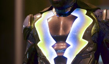 Black Lightning: justiça pelo assassinato do pai no trailer e cena do 6º episódio