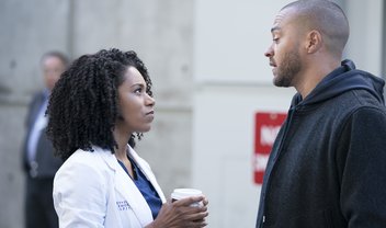 Grey’s Anatomy: momento íntimo de Jackson e Maggie em cena do episódio 14x16