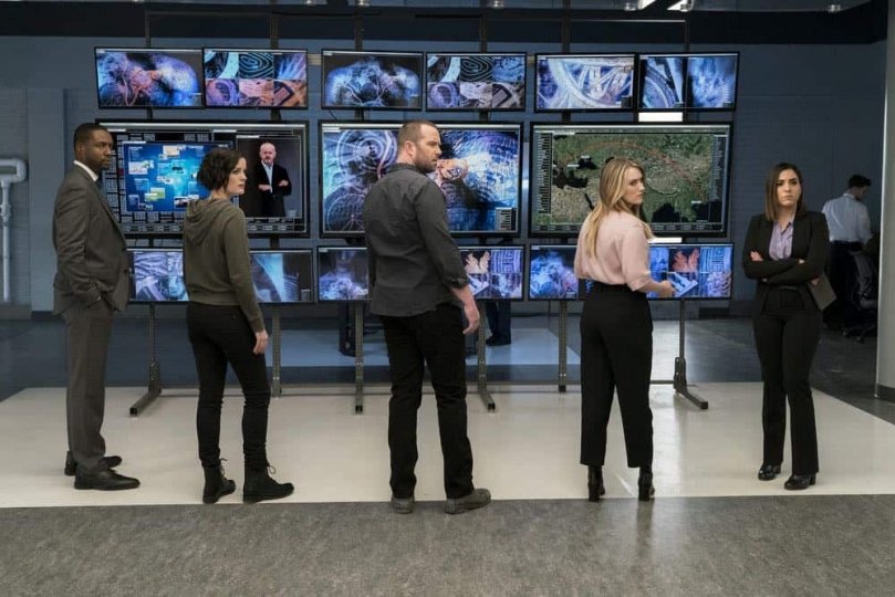 Imagem de Blindspot: lealdade de Roman é testada em cena do episódio 3x18