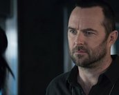 Blindspot: excêntrico teórico da conspiração no trailer e cenas do episódio 3x19