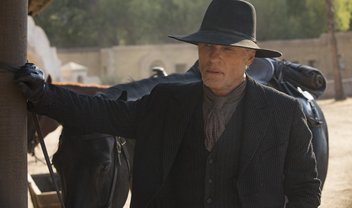 Westworld: Bernard e o Homem de Preto estão nas primeiras fotos do episódio 2x04