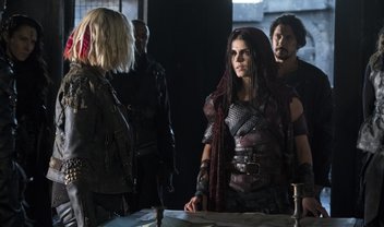 The 100: Octavia e Clarke trabalham juntas no trailer do episódio 5x05