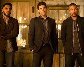 The Originals: Klaus lê carta de Caroline em cena inédita do episódio 5x07