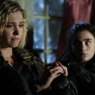 Imagem de The 100: Abby revela a verdade sobre o bunker no trailer do episódio 5x11