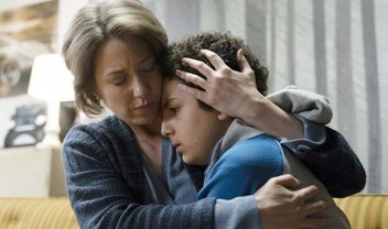 The Sinner: detetive Ambrose investiga passado de Julian no trailer do episódio 2x02