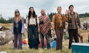 Legends of Tomorrow: bruxas e hippies em novas fotos e trailer da estreia da 4ª temporada