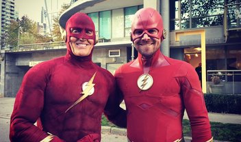 Elseworlds: Flash original se junta aos heróis em nova foto do crossover