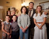 Young Sheldon estuda família durante Thanksgiving: trailer e fotos do episódio 2x09