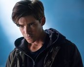 Titans: Dick contra Batman no trailer e fotos da 1ª season finale