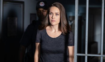 The Blacklist: leão na jaula no trailer e cenas do episódio 6x04