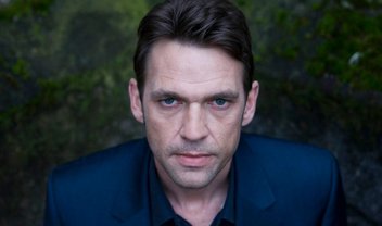 Batwoman: Dougray Scott será inimigo e pai de Kate Kane