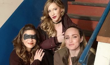 Arrow: Caity Lotz confirmada em episódio inspirado em Aves de Rapina